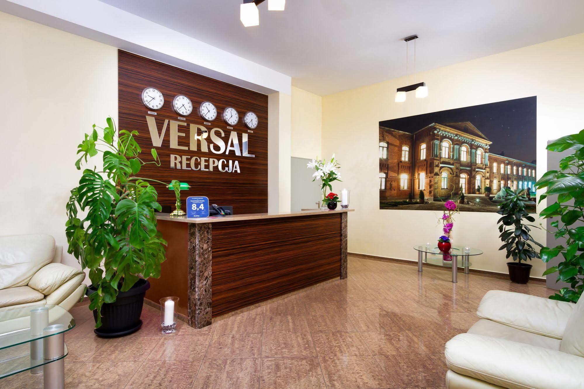 Versal Airport Modlin นอวือ ดวูร์ มาซอเวียซกี ภายนอก รูปภาพ